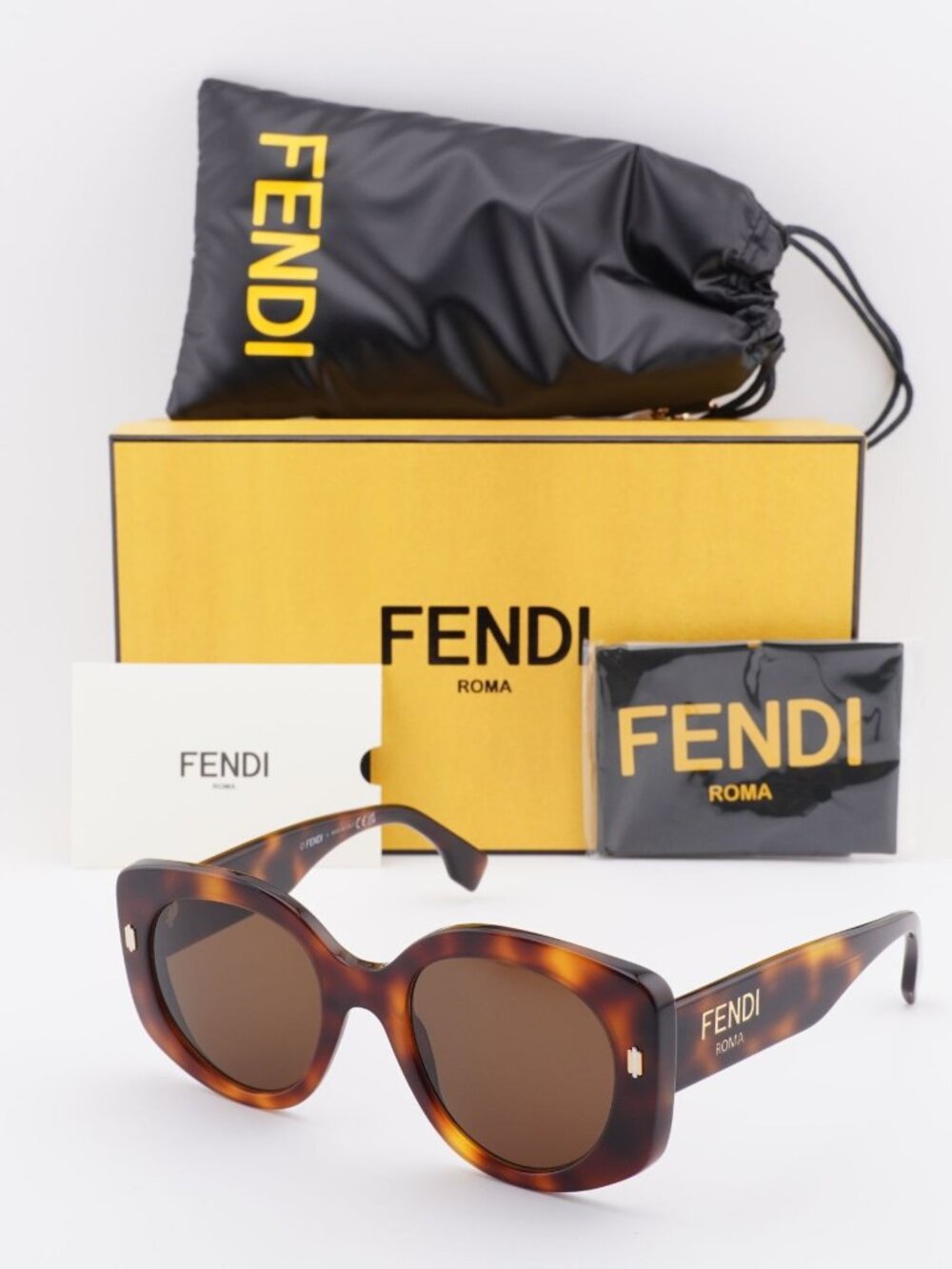 Fendi FE40137I 53E Butterfly Sunglasses - Havana / Brown